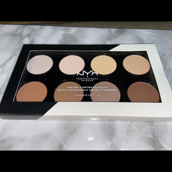 NYX HIGHLIGHT AND CONTOUR PRO PALLET - Picture 1 of 3